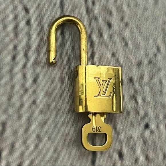 Vintage Louis Vuitton Lock & Key Set Authentic (#319) - Picture 8 of 10